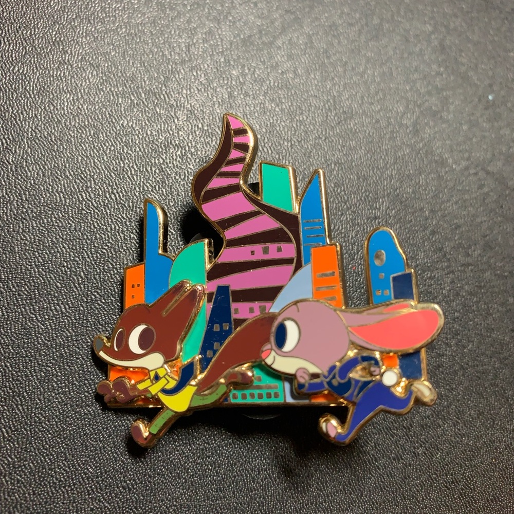 Disney pins